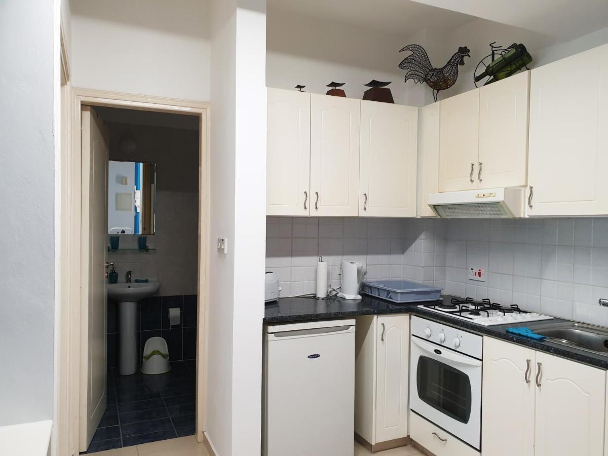 Apartmán Psyche Harbor Paphos Exteriér fotografie